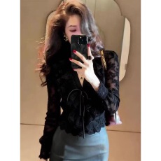 批发<b class='q'>轻熟</b>风显瘦黑色蕾丝衫女V领春季洋气百搭系带荷叶边气质减龄上衣