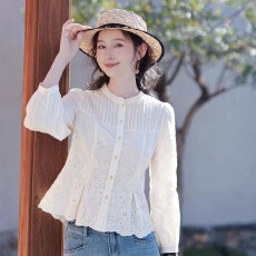批发文艺白色刺绣<b class='q'>长袖</b><b class='q'>衬衫</b>女2026夏季新款修身设计感镂空气质显瘦上衣