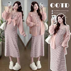 实拍现~春季上新2026纯欲风条纹包臀吊带连衣裙+慵懒针织开衫套装