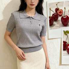 批发夏季翻领短袖<b class='q'>针织衫</b>女设计感纽扣修身显瘦薄款百搭气质通勤上衣
