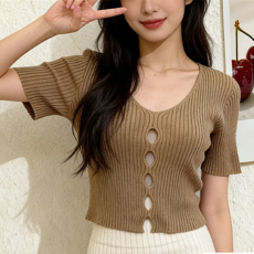 批发V领修身针织短袖T恤女镂空设计感小众辣妹风内搭打底气质<b class='q'>百搭</b>上衣