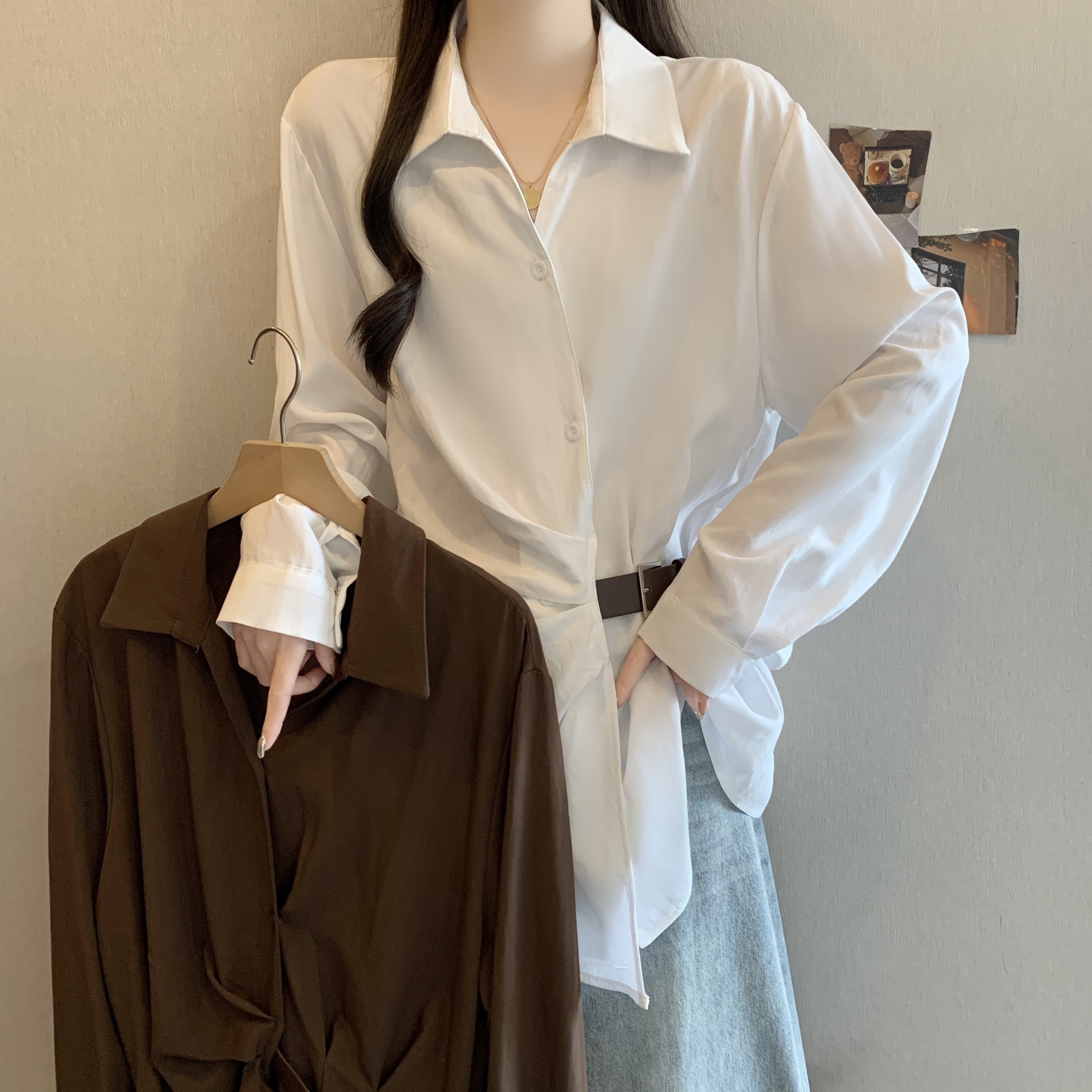 빅 사이즈 프랑스식 불규칙 POLO 칼라 긍정적 인 어깨 긴팔 여성 셔츠 2026 봄 지방 mm 허리 수축 슬림해 보이는 맨위 트렌디