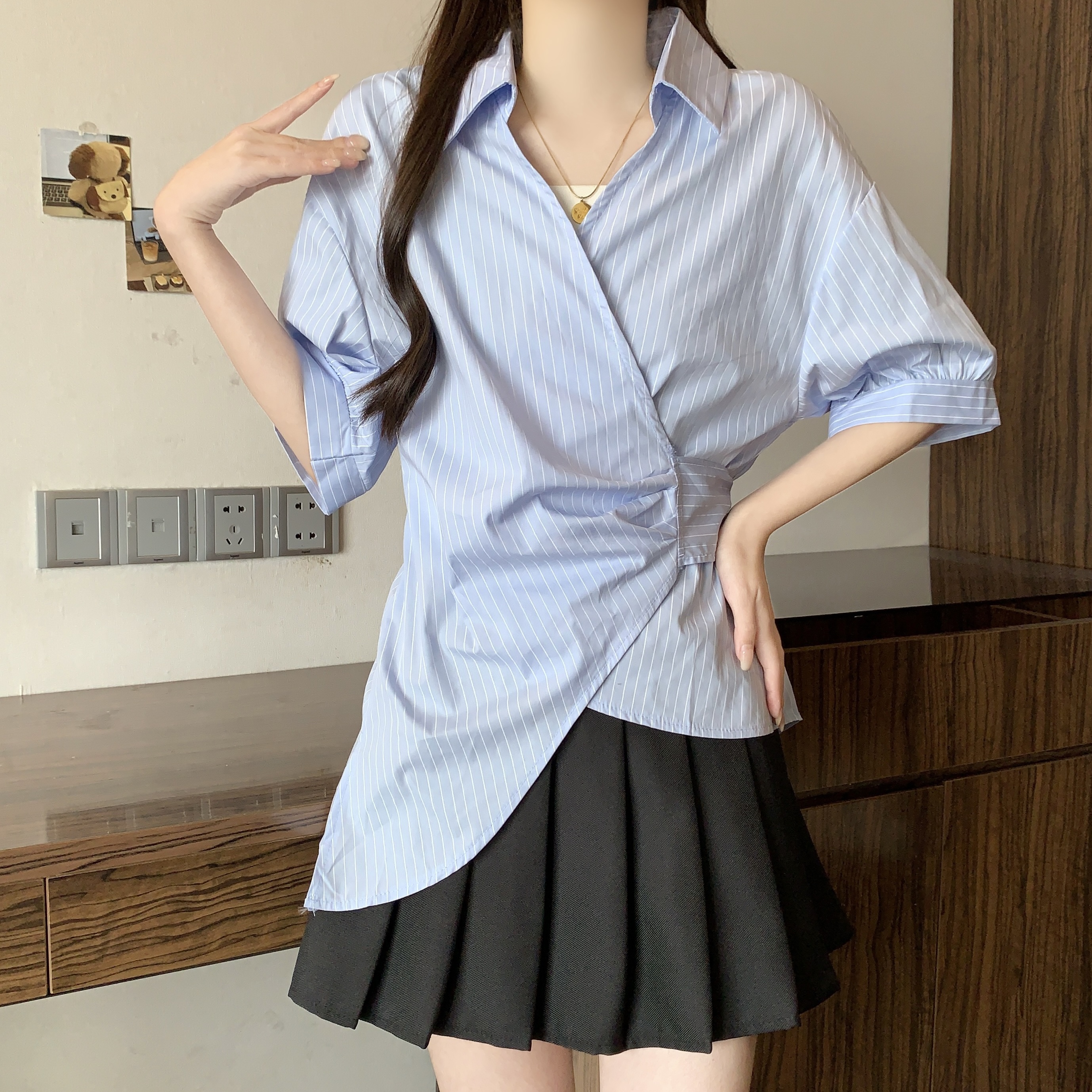 RY1695# 法式polo领开叉短袖衬衫女2026夏大码胖MM收腰不规则系带上衣