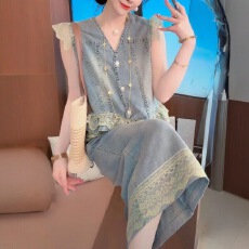 批发夏日穿搭套装女2026夏老钱风拼接<b class='q'>蕾丝</b>牛仔背心+阔腿八分裤两件套