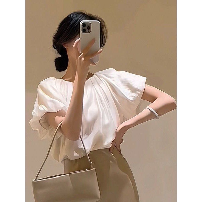 프랑스식 화이트 V넥 거품 소매 여성 셔츠 여름 고급 센스 품격 작은 샤넬 스타일 쇼트 스타일 꽃밭 퍼프 맨위