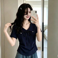 批发现现大码女装短袖T恤胖MM显瘦设计感娃娃领百搭休闲遮肚小众上衣