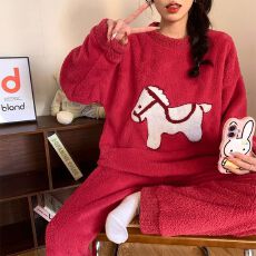 批发冬季新款睡衣女加厚喜庆大红色半边绒圆领<b class='q'>家居服</b>套装可外穿