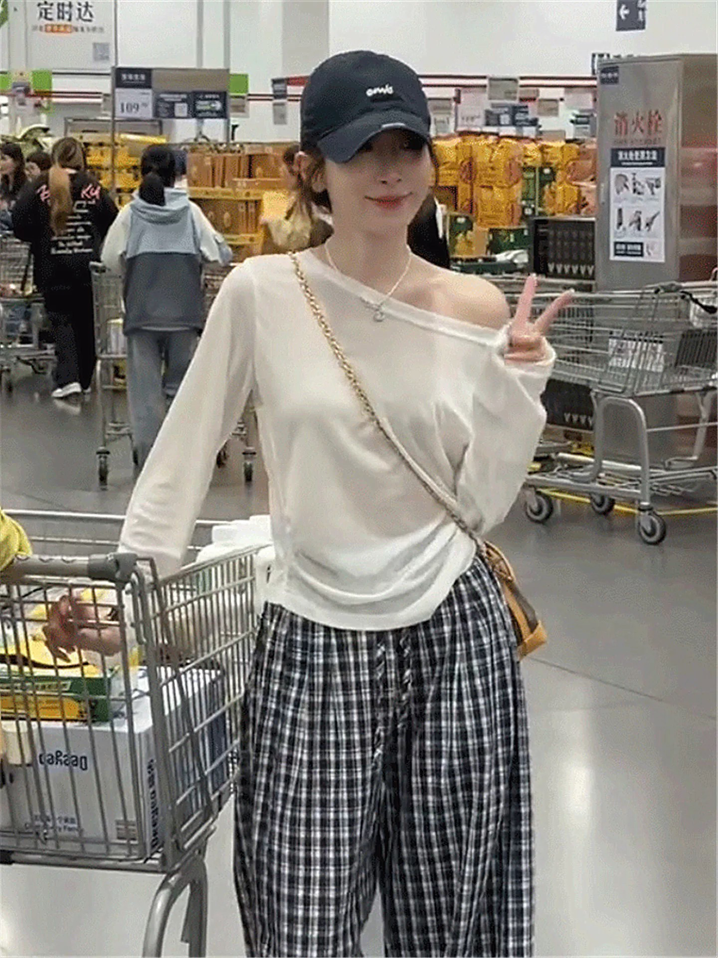 패션 느긋한 바람 새는 어깨 긴팔 자외선 차단 블라우스 여성 루즈핏 캐주얼 맨위