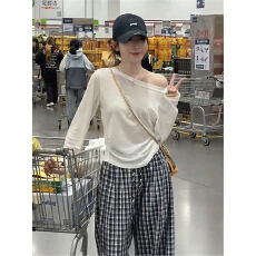 批发时尚慵懒风漏肩长袖防晒罩衫女宽松<b class='q'>休闲</b>上衣