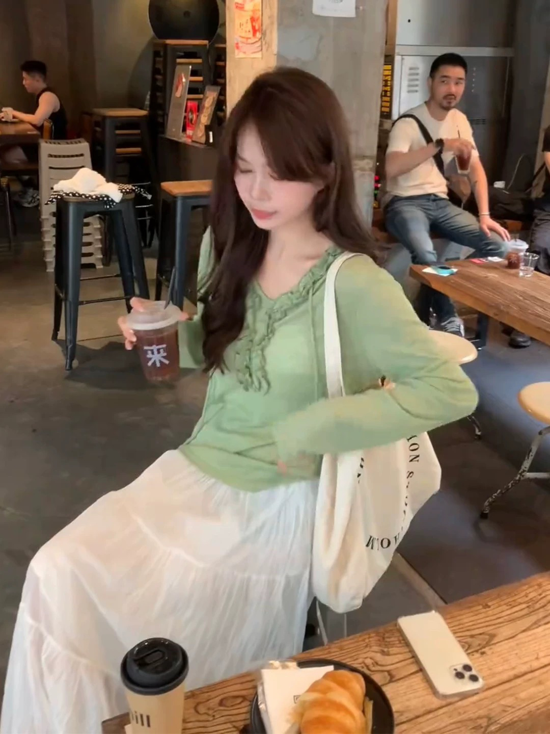 프랑스식 프릴 녹색 얇은 스타일 자외선 차단 블라우스 여성 루즈핏 외부 가져 가라. 에어컨 셔츠 맨위
