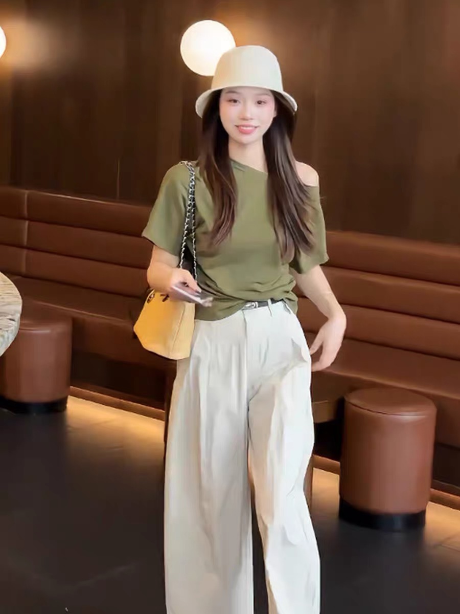 여름 단색 비스듬한 칼라 오프숄더 다용도 반팔 슬림해 보이는 티셔츠