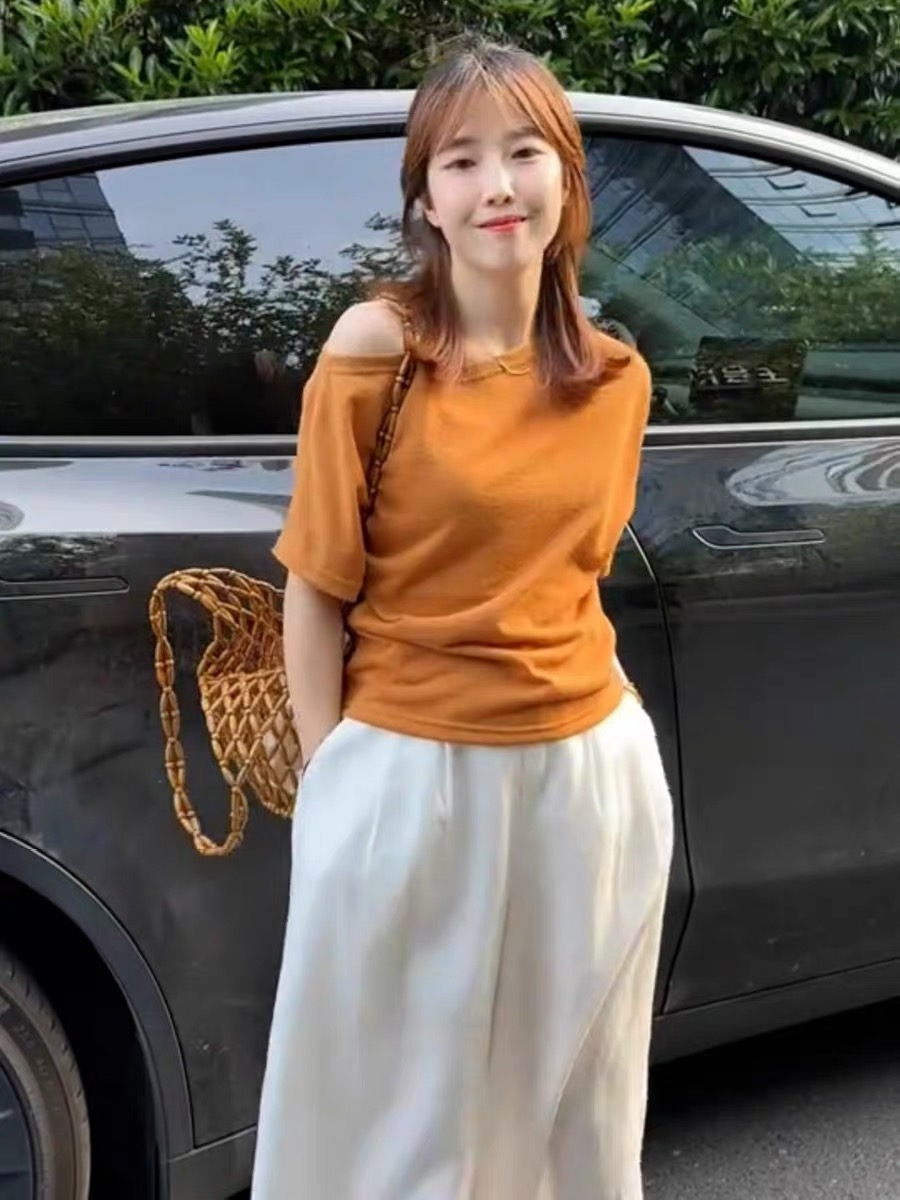 디자인 센스 비스듬한 어깨 반팔 티셔츠 여성 여름 루즈핏 새는 어깨 캐주얼 맨위
