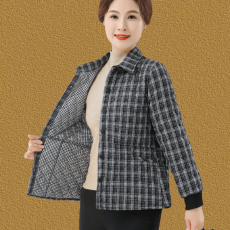 批发妈妈秋冬<b class='q'>棉衣</b>棉袄格子棉外套外套新款中年<b class='q'>中老年</b>女装轻薄宽松棉服