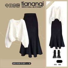 批发小个子秋装<b class='q'>职业</b>套装裙女温柔风炸街轻熟针织毛衣黑色鱼尾裙两件套