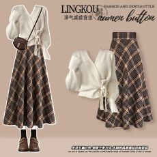 批发大码秋季高级感套装女法式减龄小众针织<b class='q'>毛衣</b>显瘦格子半身裙两件套