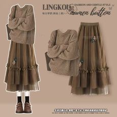 批发2025新款韩系圆领针织毛衣女冬季独特设计感<b class='q'>网纱</b>拼接半身<b class='q'>裙</b>两件套