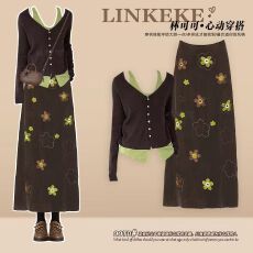 批发复古港风套装小香风新款上衣搭时尚气质青<b class='q'>春</b>印花半身裙两件套秋冬