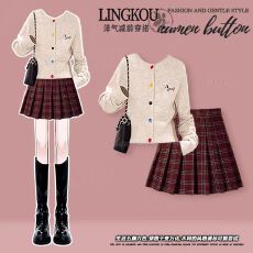 批发大码<b class='q'>秋</b>季学院风套装女可爱小狗减龄针织开衫搭格子百褶短裙两件套