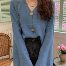 批发喇叭袖V领高级感针织开衫女<b class='q'>秋</b>冬韩系慵懒风别致蓝色毛衣外套上衣