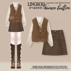 批发<b class='q'>大码</b>秋季休闲套装女不撞款减龄马甲打底衫搭配复古显瘦短裙三件套