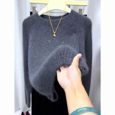 批发高级感灰色圆领长袖<b class='q'>针织衫</b>女2025年秋冬新款时尚宽松显瘦百搭毛衣