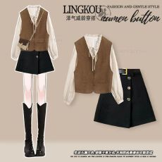 批发<b class='q'>大码</b>秋季绝美套装女高级感减龄马甲打底衫搭配气质显瘦短裙三件套