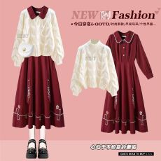 批发学院风麻花针织毛衣套装女冬季新款娃娃领红色<b class='q'>连衣裙</b>红色新年穿搭