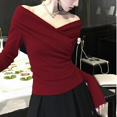 2026秋冬高级感轻奢巨好看氛围感时尚独特漂亮气质红色针织上衣女