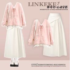 批发法式公主风甜美蝴蝶结秋<b class='q'>冬</b>季针织保暖上衣搭设计感高腰半身裙两件