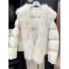 批发大码韩系米白色毛领短款棉服女<b class='q'>冬</b>季设计感显瘦新款保暖气质厚外套