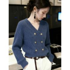 批发韩系chic复古风蓝色v领长袖毛衣<b class='q'>针织</b>开衫女秋冬款超好看软糯小衫