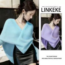 批发浅蓝色不规则针织毛衣时尚设计感<b class='q'>皮短裤</b>两件套女2026新款韩系穿搭