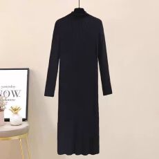 批发<b class='q'>秋</b>冬季配大衣的毛衣裙女宽松长袖内搭中长款打底衫过膝针织连衣裙