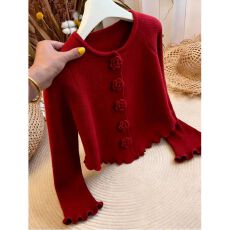 批发跨年氛围感高级立体花朵<b class='q'>甜美</b>针织衫女秋冬大码显瘦设计感红色毛衣