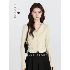 批发氛围感纯色翻领针织开衫秋季2026新款设计感复古小众修身短款上衣