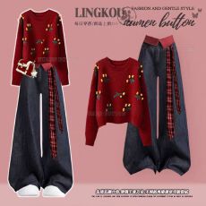 批发<b class='q'>大码</b>秋冬轻奢套装女新年圣诞红色樱桃针织毛衣搭复古牛仔裤两件套