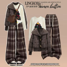 批发大码秋冬高级感<b class='q'>套装</b><b class='q'>小香</b>风棉服外套圣诞针织毛衣格子休闲裤三件套