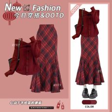 批发<b class='q'>冬</b>季穿搭一整套女装新款新年氛围感红色毛衣搭配鱼尾半身裙两件套