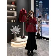 批发<b class='q'>大码</b>秋冬轻熟风套装女过年红色气质外套搭配显瘦鱼尾半身裙两件套