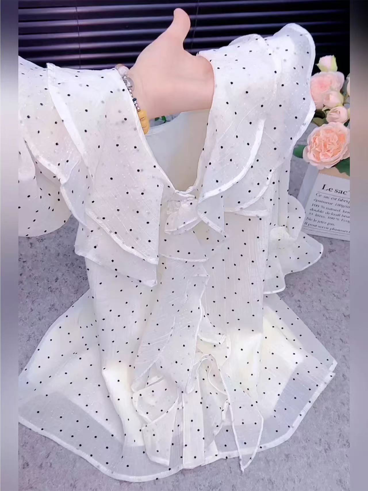 프랑스식 고급 센스 프릴 도트 무늬 긴팔 여성 셔츠 봄 여름 새로운 빅 사이즈 품격 슬림해 보이는 다용도 맨위