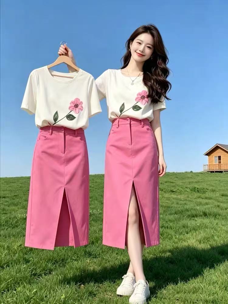 2026 년 여름 부드러운 바람 슬림해 보이는 캐주얼 투피스 세트 봄 여름 섹션 프린트 티셔츠 반신 스커트 스포츠 슈트 여성