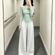 批发<b class='q'>大码</b>秋季高级感套装女减龄气质长袖上衣搭配宽松显瘦休闲裤两件套