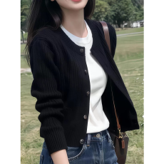 批发秋季新款<b class='q'>大码</b>胖mm时尚黑色针织开衫高级感穿搭漂亮上衣初秋<b class='q'>女装</b>