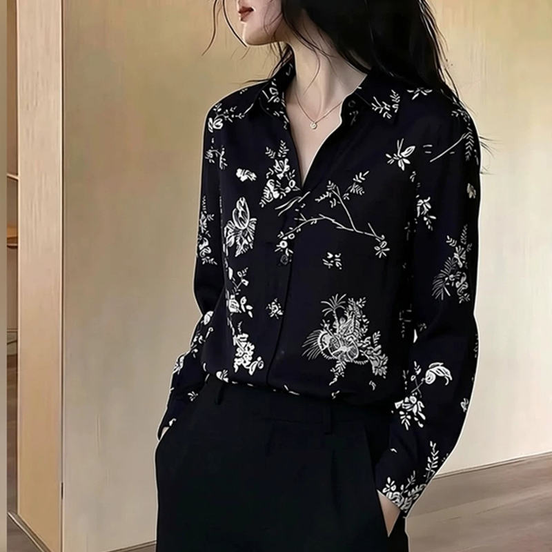 코치 사소한 레트로 스타일 검정색 프린트 POLO 칼라 셔츠 여성 의류 봄 여름 새로운 고급 센스 빛 럭셔리 맨위