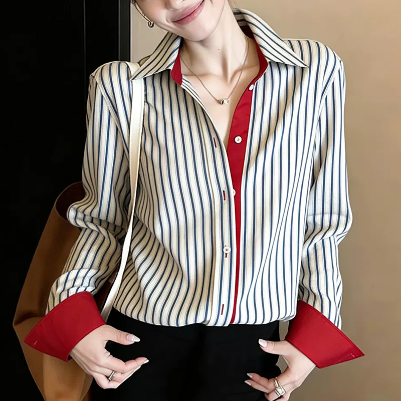 rouje damas 해군 스트라이프 명중 빨간색 POLO 칼라 셔츠 2026 봄 디자인 센스 아름다운 맨위 여성