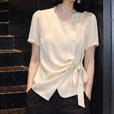 批发2026夏季新款时尚纯色系带短袖T恤高级<b class='q'>通勤</b>风小众气质设计感上衣