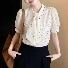 批发法式温柔风白色波点短袖<b class='q'>衬衫</b>女2026年夏季新款蝴蝶结飘带气质上衣