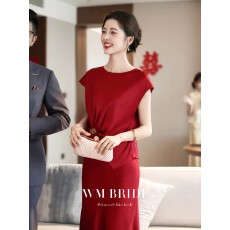 批发年轻高贵妈妈婚宴<b class='q'>礼服</b>2026新款高端红色<b class='q'>连衣裙</b>轻奢高级喜婆婆套装