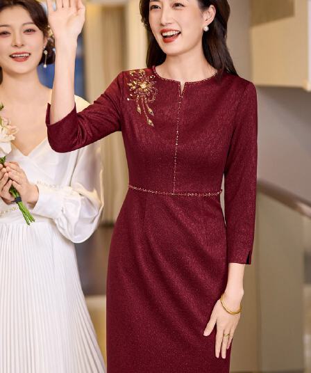 고급 아세트산 예복 결혼 연회 안녕하세요. 엄마 로드 중 키가 큰 켜기 안녕하세요. 시어머니 치파오 드레스 토스트 서비스 결혼식 이브닝 드레스
