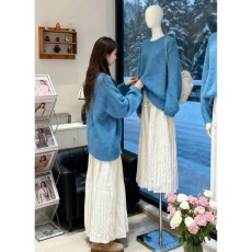 批发秋<b class='q'>冬</b>法式慵懒松弛感气质女神范大方得体小个子蓝色毛衣连衣裙套装